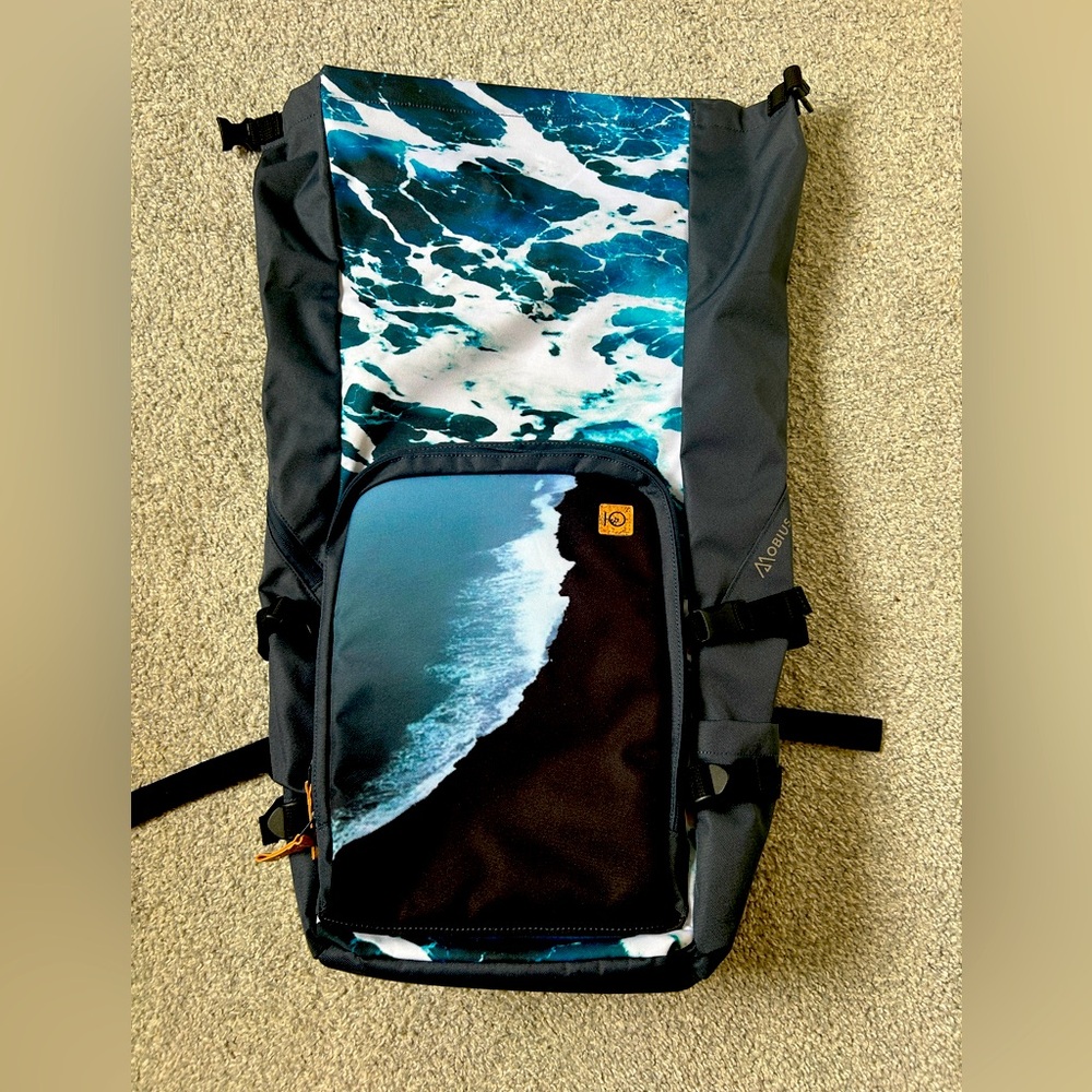 Ocean Wave Print Backpack